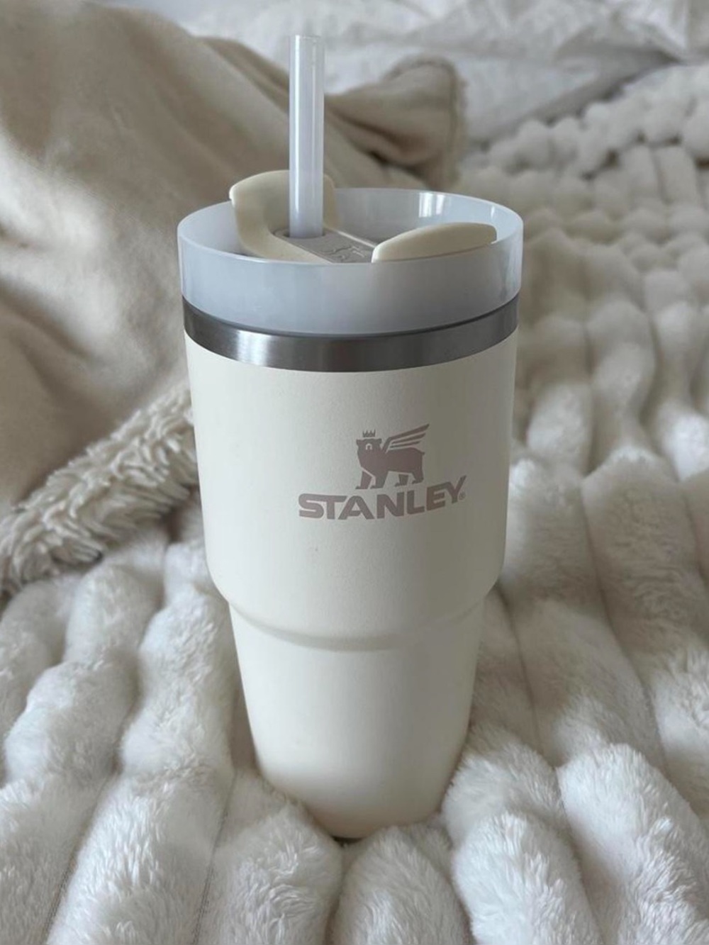 NEWStanley Cream and Silver Travel Tumbler 20 OZ